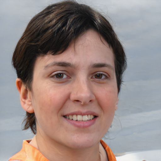Laura Adams